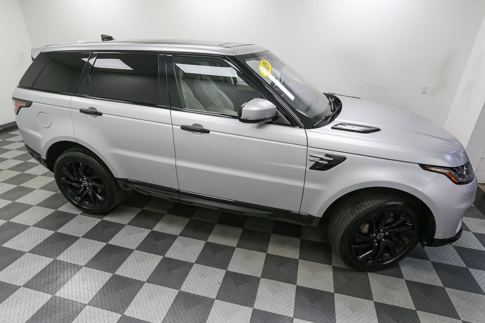 Used 2019 Land Rover Range Rover Sport HSE image 6