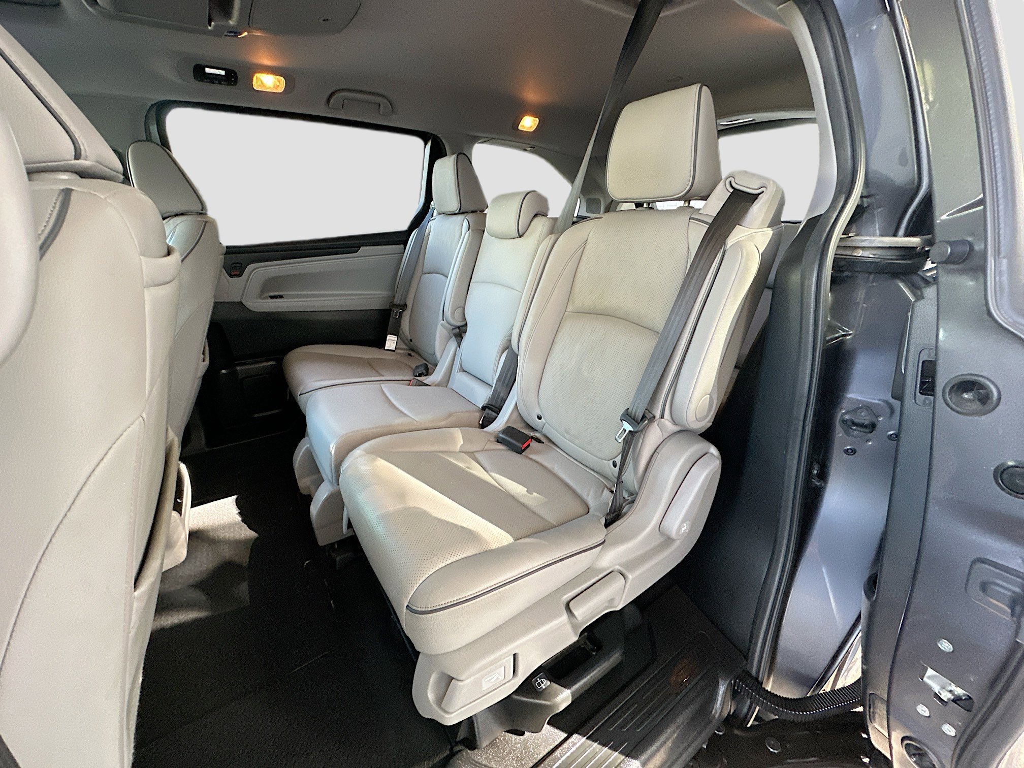 Used 2024 Honda Odyssey Elite image 26