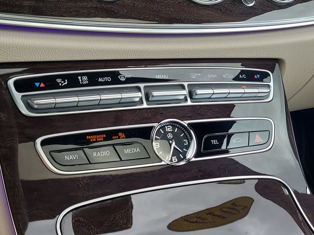 Used 2019 Mercedes-Benz E 300 image 24