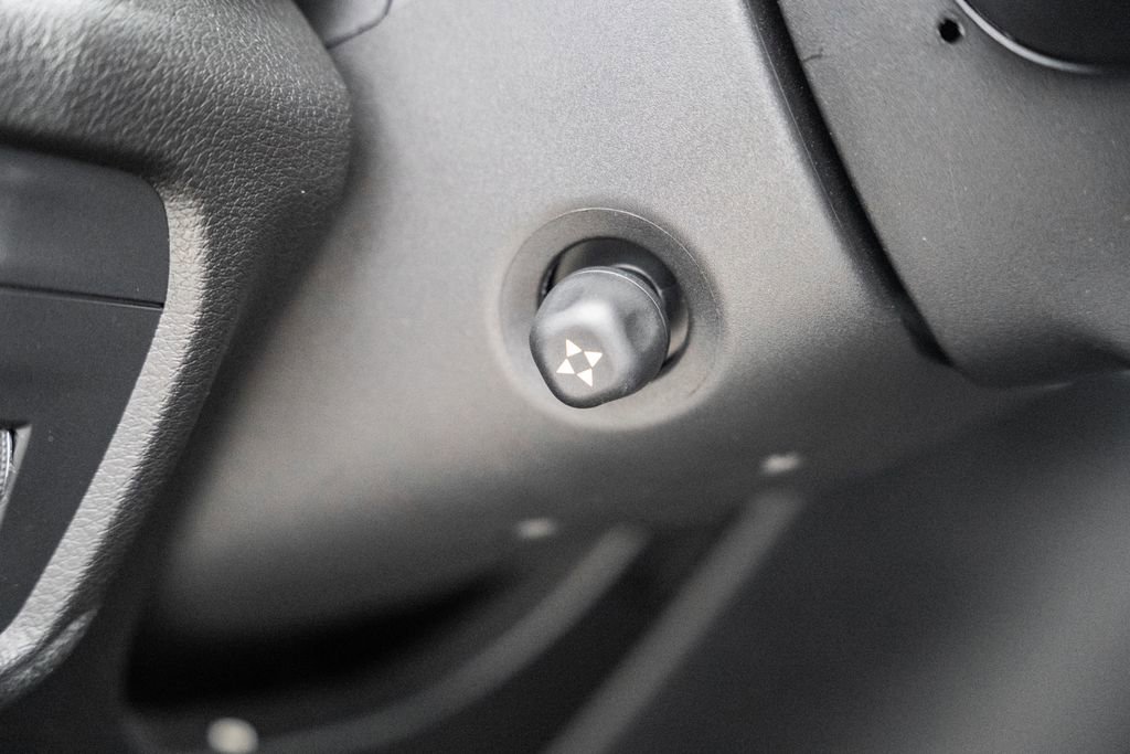 Certified 2024 Jeep Grand Cherokee L Limited w/ Luxury Tech Group II image 45