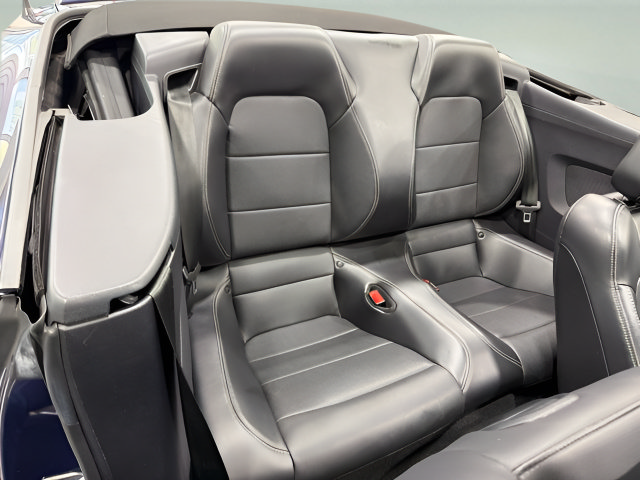 Used 2019 Ford Mustang Premium RWD image 18