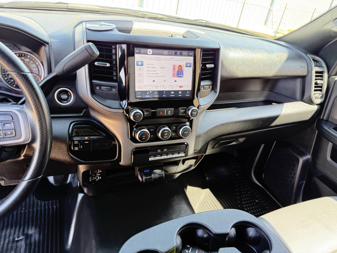 Used 2022 RAM 3500 Tradesman image 15