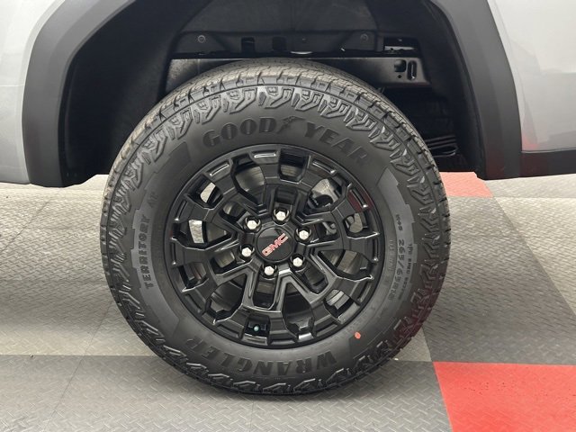 New 2026 GMC Canyon Elevation w/ Technology Package image 22