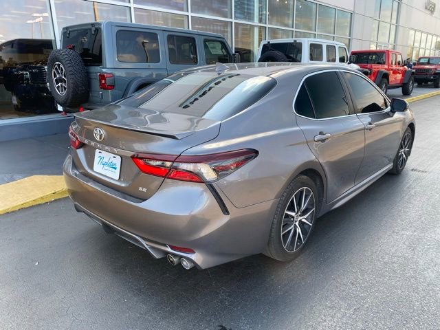 Used 2023 Toyota Camry SE FWD image 9