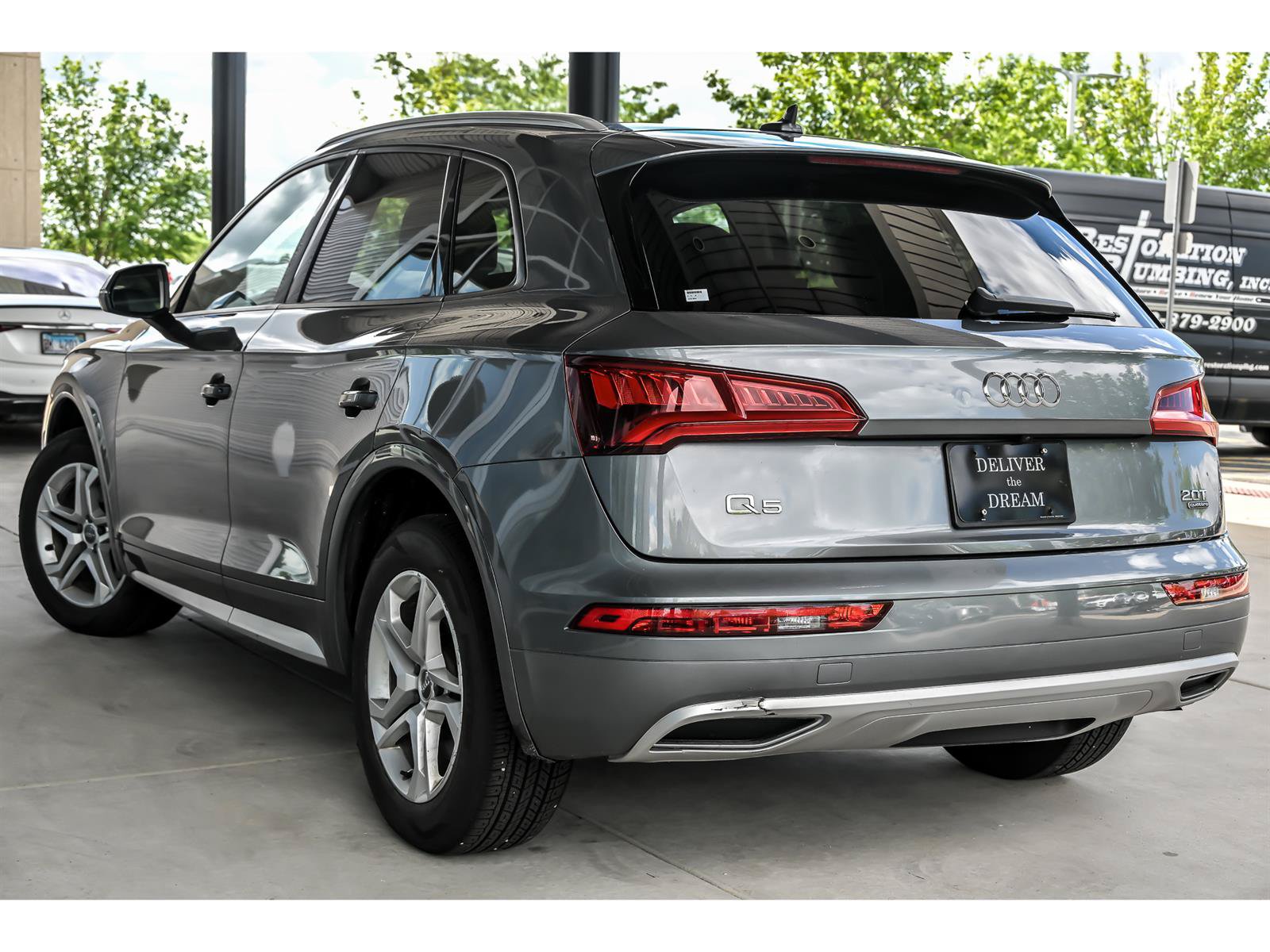 Used 2018 Audi Q5 2.0T Premium w/ Convenience Package AWD/4WD video 3