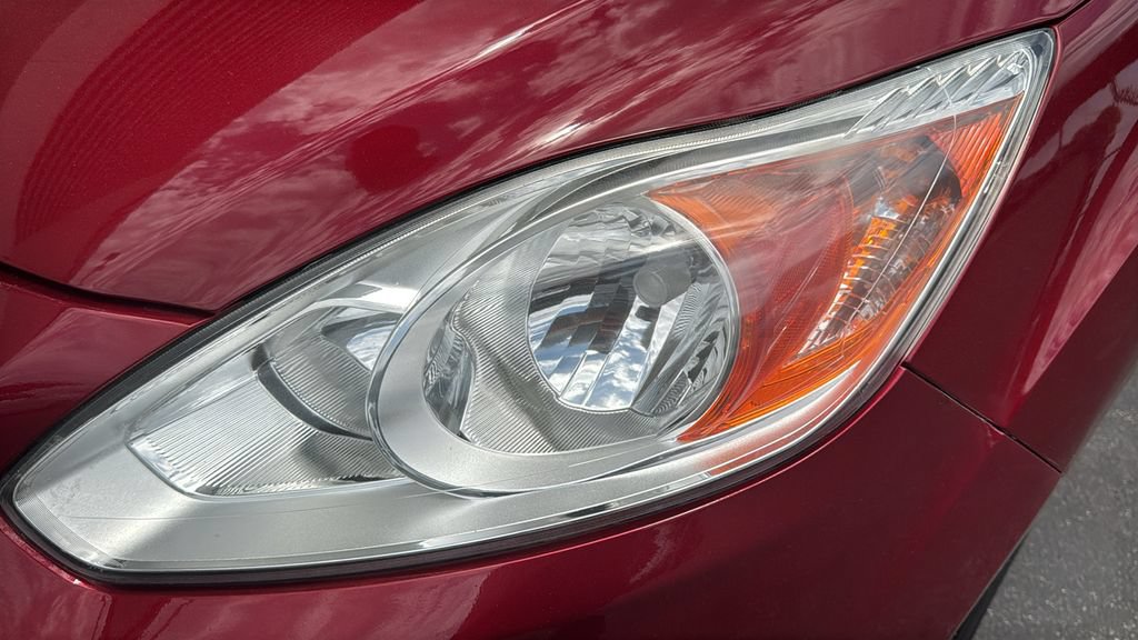 Used 2016 Ford C-MAX Energi SEL w/ Equipment Group 302A FWD image 6
