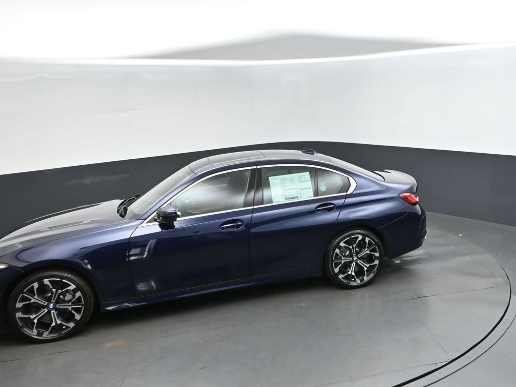 New 2026 BMW 330i Sedan w/ Convenience Package RWD image 32