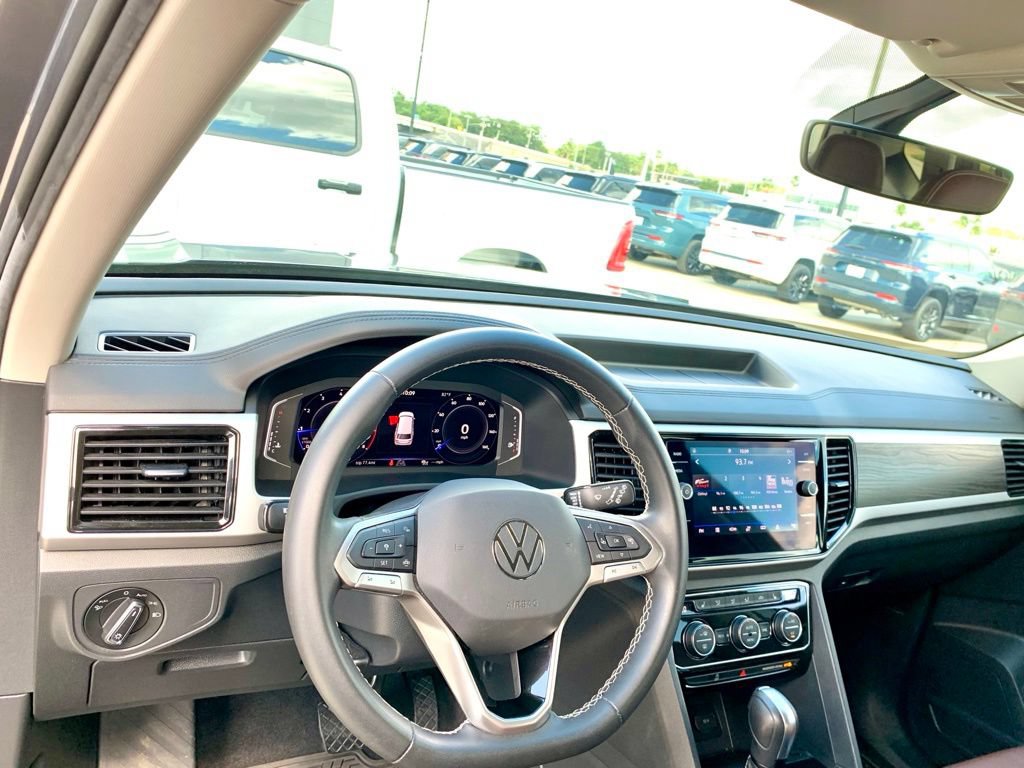 Used 2023 Volkswagen Atlas SE FWD image 11
