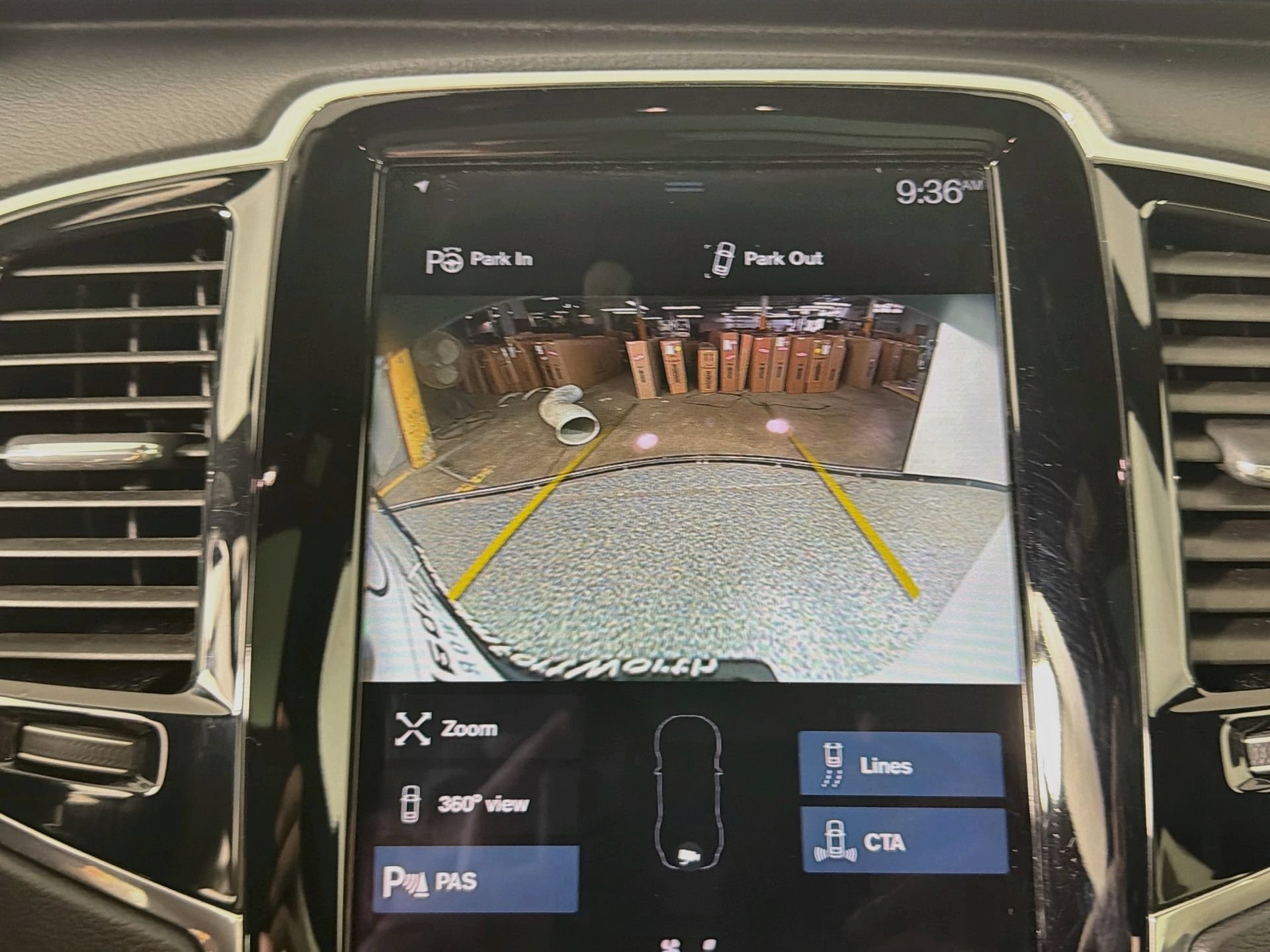 Used 2020 Volvo XC90 T5 R-Design w/ Protection Package Premier AWD/4WD image 14