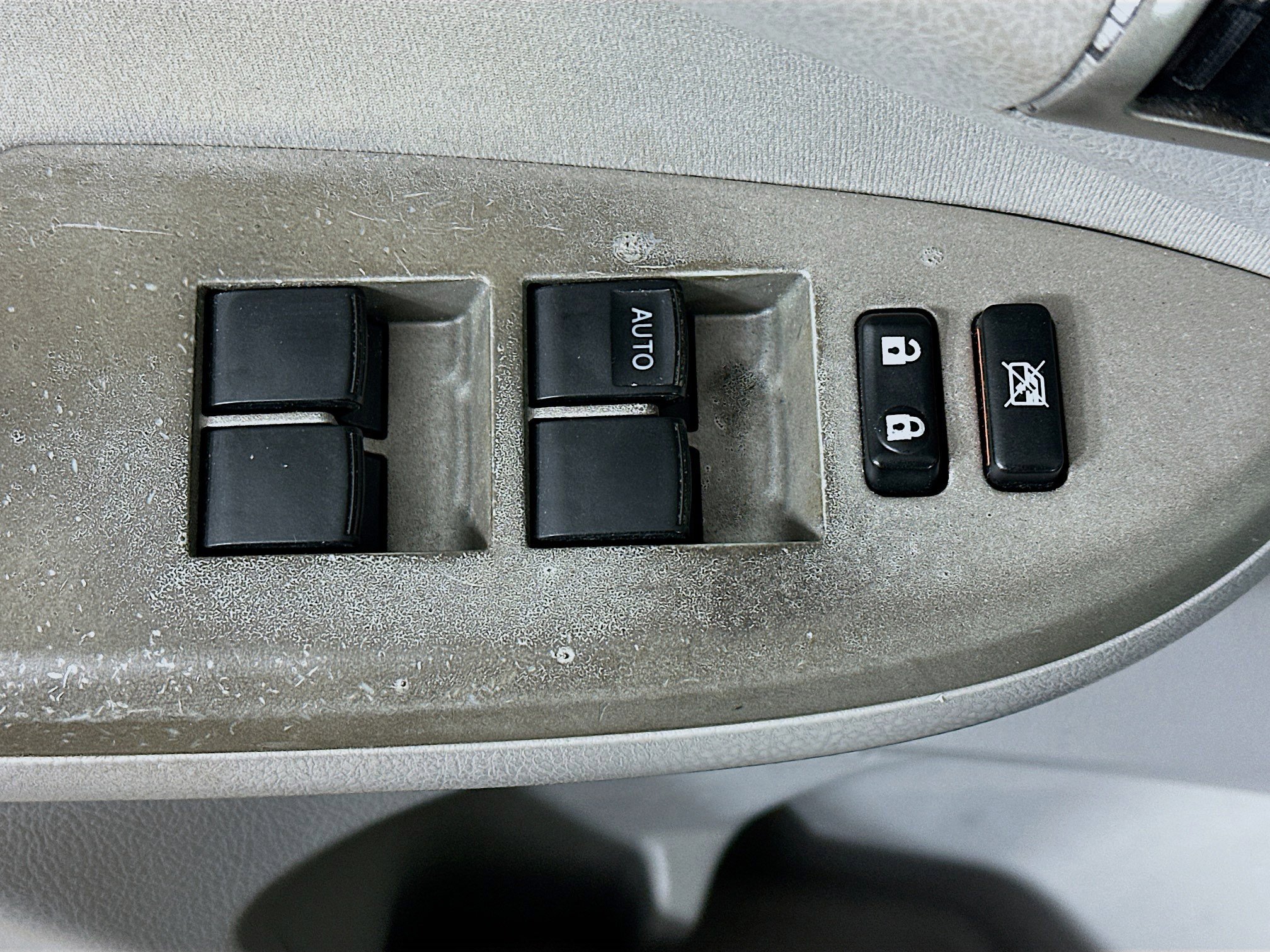 Used 2013 Toyota Corolla LE image 15