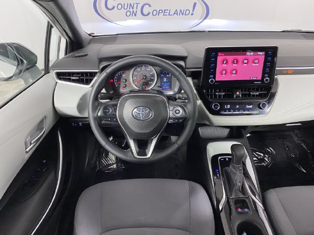 Certified 2022 Toyota Corolla SE FWD image 17