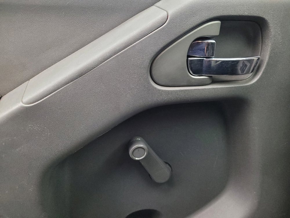 Used 2018 Nissan Frontier S RWD image 27
