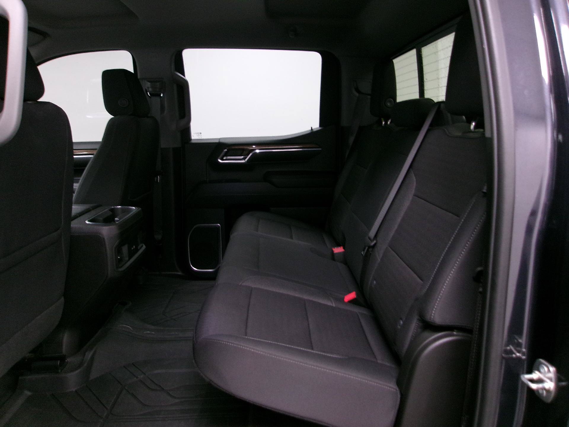 Used 2024 Chevrolet Silverado 1500 RST w/ True North Edition Plus AWD/4WD image 9
