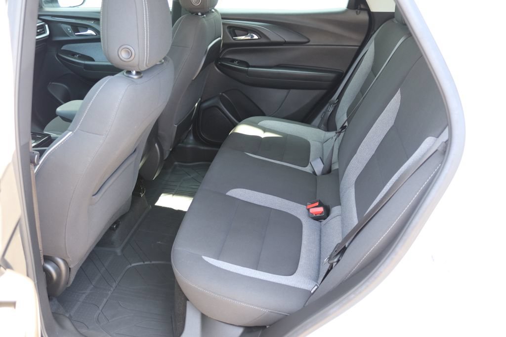 Used 2022 Chevrolet TrailBlazer LS FWD image 5
