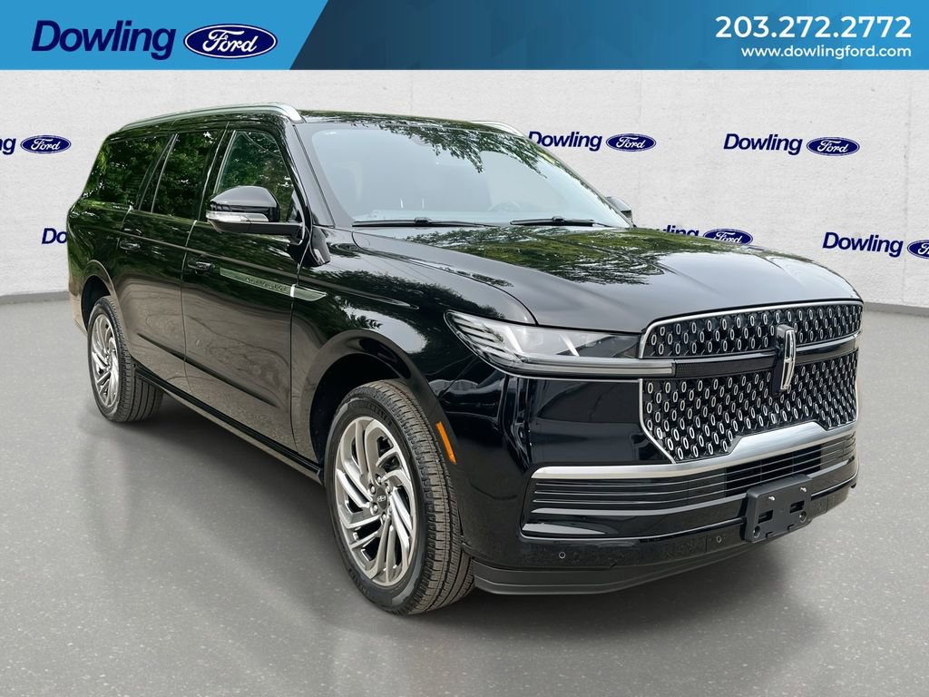 Used 2025 Lincoln Navigator L Reserve AWD/4WD image 1