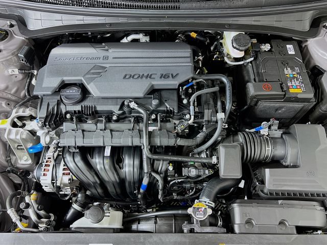 Used 2026 Hyundai Elantra SEL Sport Premium FWD image 32