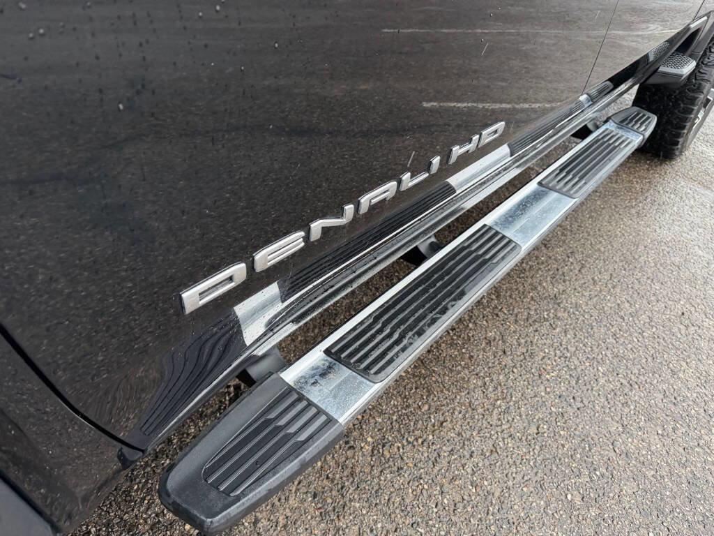 Used 2020 GMC Sierra 2500 Denali w/ Denali Ultimate Package image 11