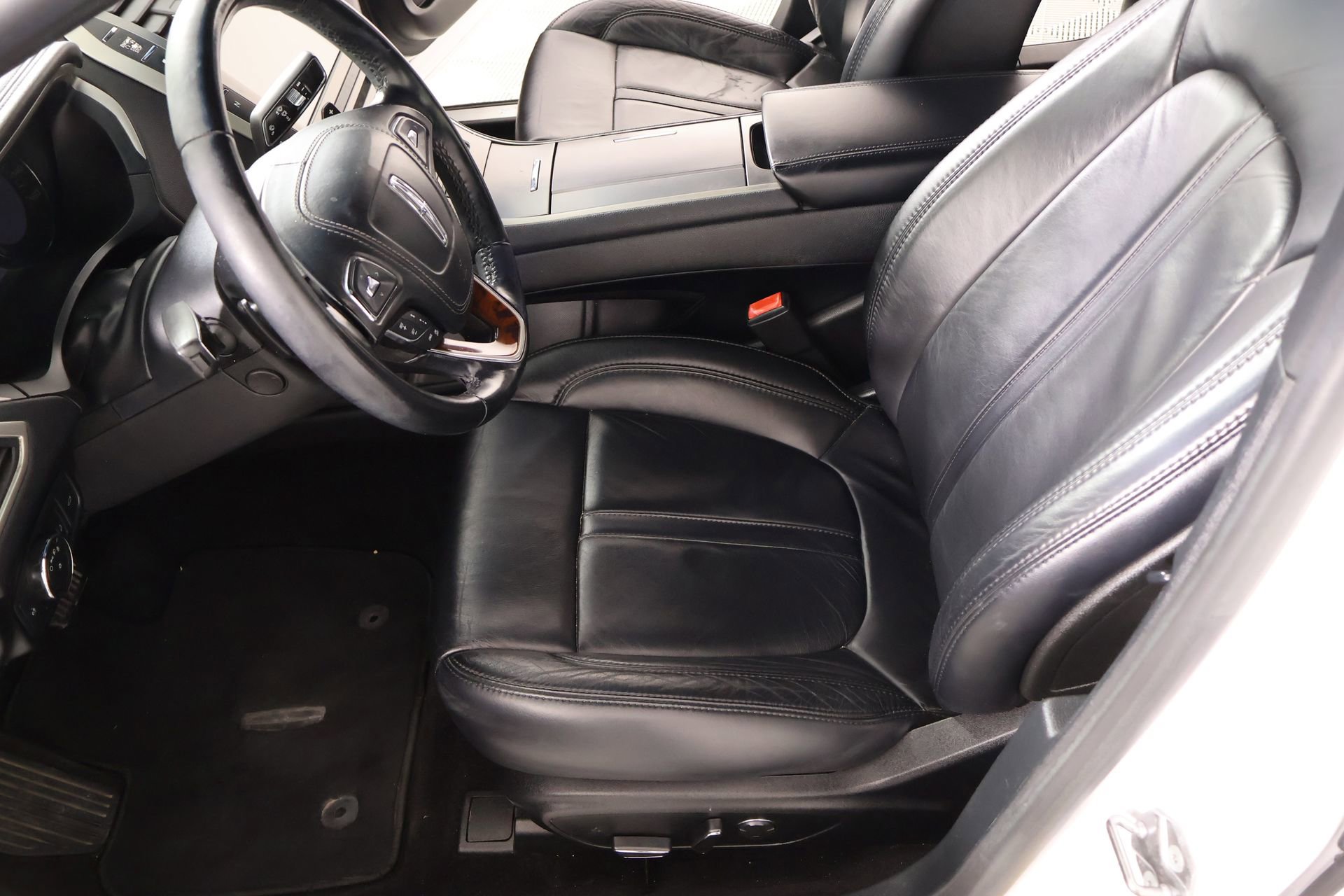 Used 2017 Lincoln MKZ Select w/ Technology Package image 10