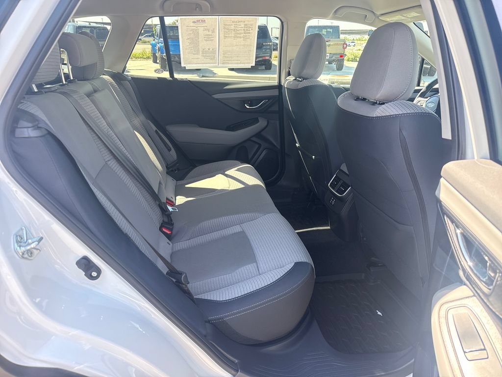 Used 2025 Subaru Outback Premium AWD/4WD image 26