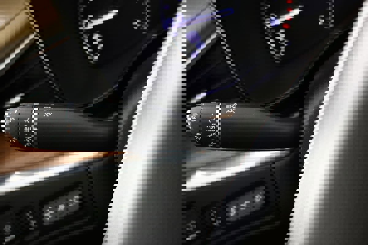 Used 2017 Cadillac XT5 Platinum image 24