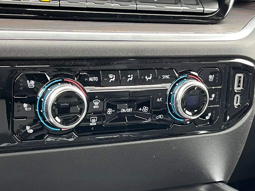 New 2026 GMC Sierra 2500 SLT w/ SLT Premium Package image 36