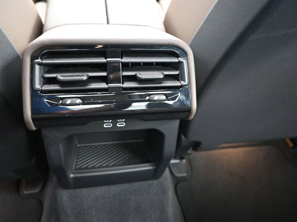 Certified 2025 BMW 530i xDrive image 18