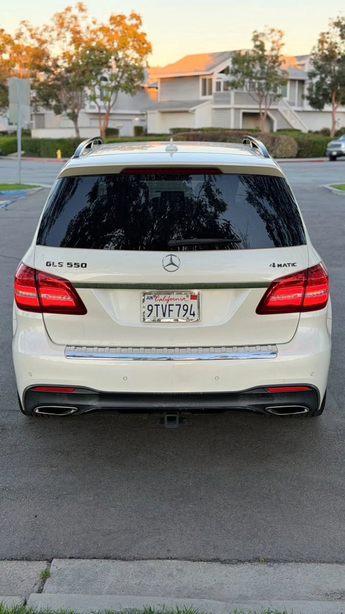 Used 2017 Mercedes-Benz GLS 550 4MATIC image 10