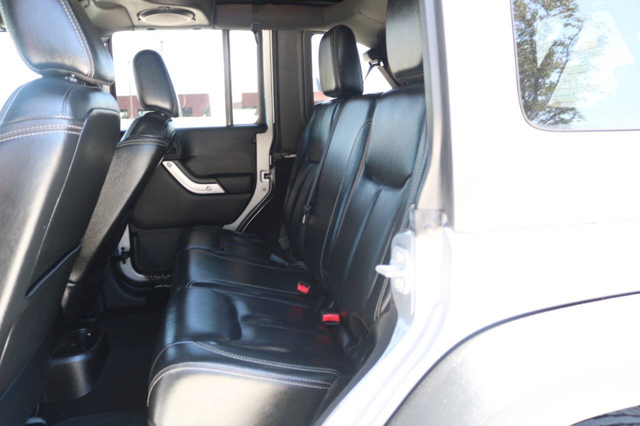 Used 2014 Jeep Wrangler Unlimited Rubicon AWD/4WD image 91