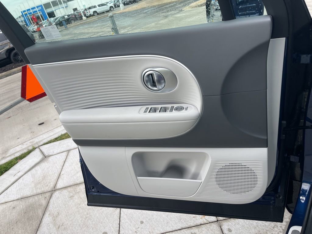 New 2026 Hyundai Ioniq 9 SEL image 40