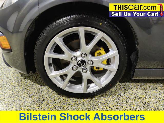 Used 2015 MAZDA MX-5 Miata Grand Touring w/ Premium Package RWD image 19