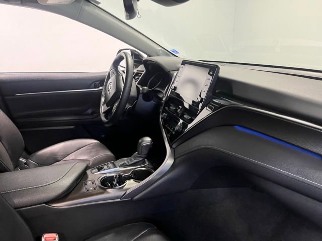 Used 2022 Toyota Camry XSE w/ Navigation Package image 11
