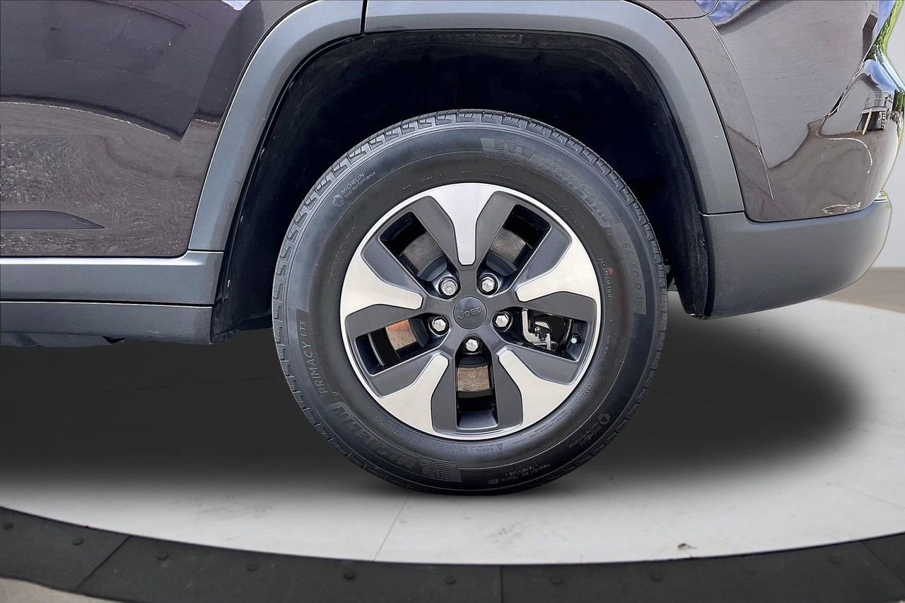 Certified 2022 Jeep Grand Cherokee Limited 4xe AWD/4WD image 37