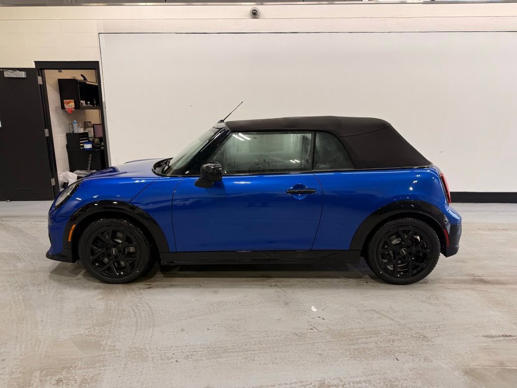 New 2026 MINI Cooper S image 2
