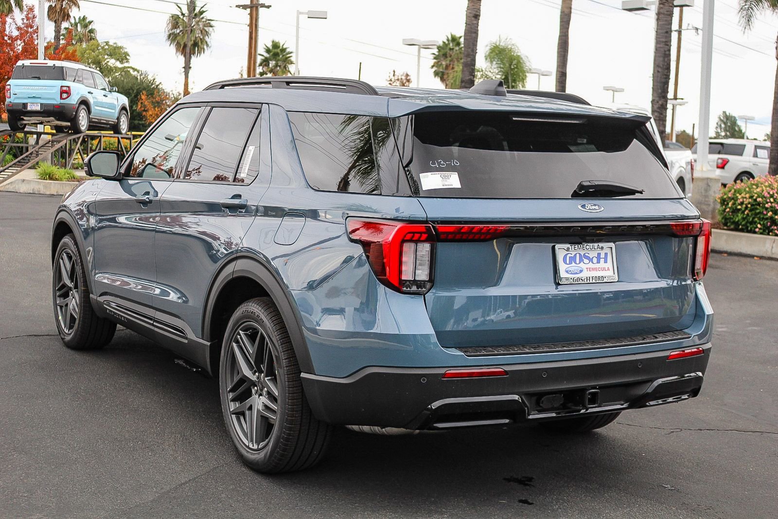 New 2026 Ford Explorer ST-Line w/ ST-Line Street Pack image 8