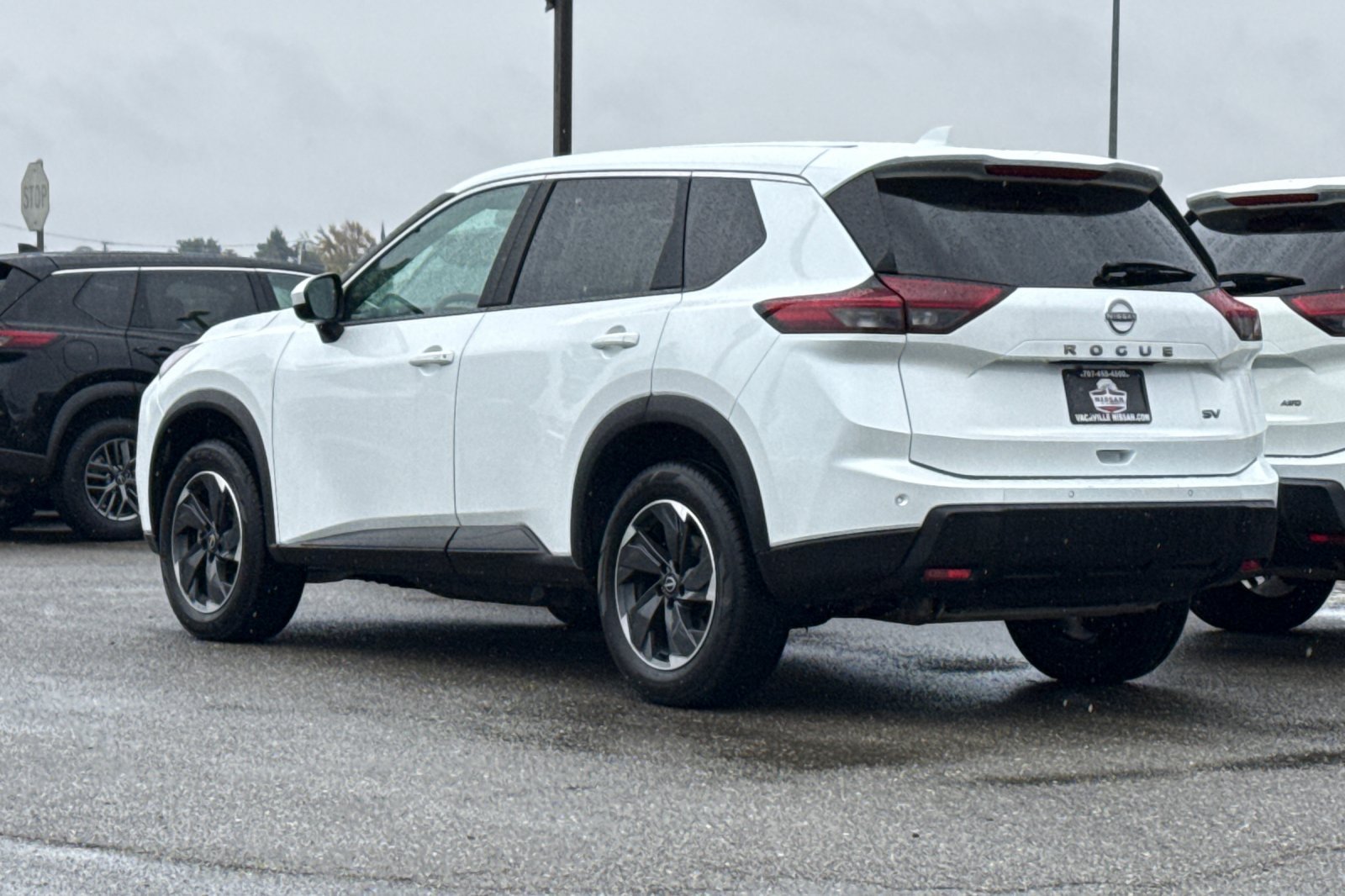 Certified 2024 Nissan Rogue SV FWD image 8