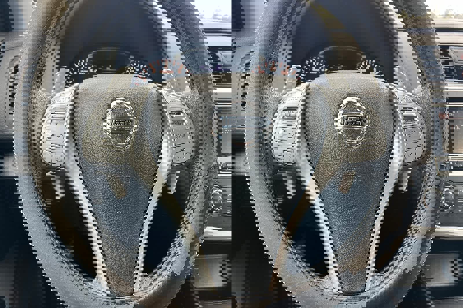 Used 2017 Nissan Altima 2.5 SR w/ Midnight Edition Package image 24