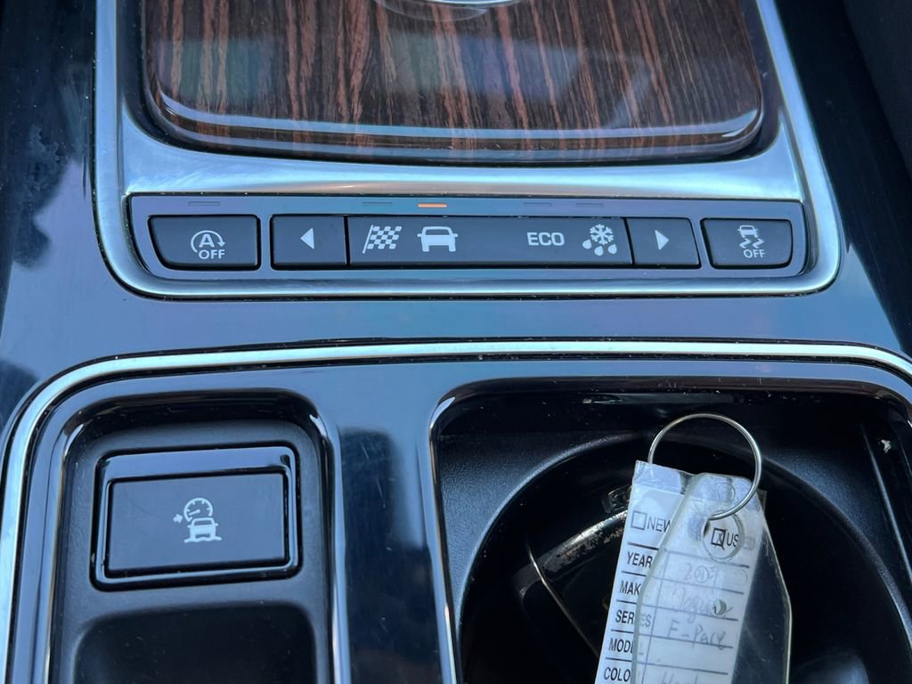 Used 2019 Jaguar F-PACE Portfolio image 28