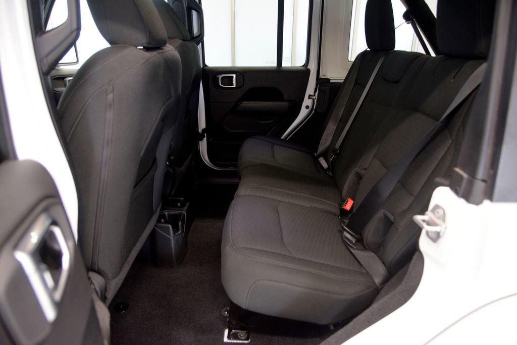 Used 2021 Jeep Wrangler Unlimited Sahara w/ Cold Weather Group image 29