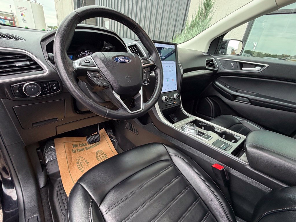 Used 2024 Ford Edge SEL w/ Convenience Package AWD/4WD image 11