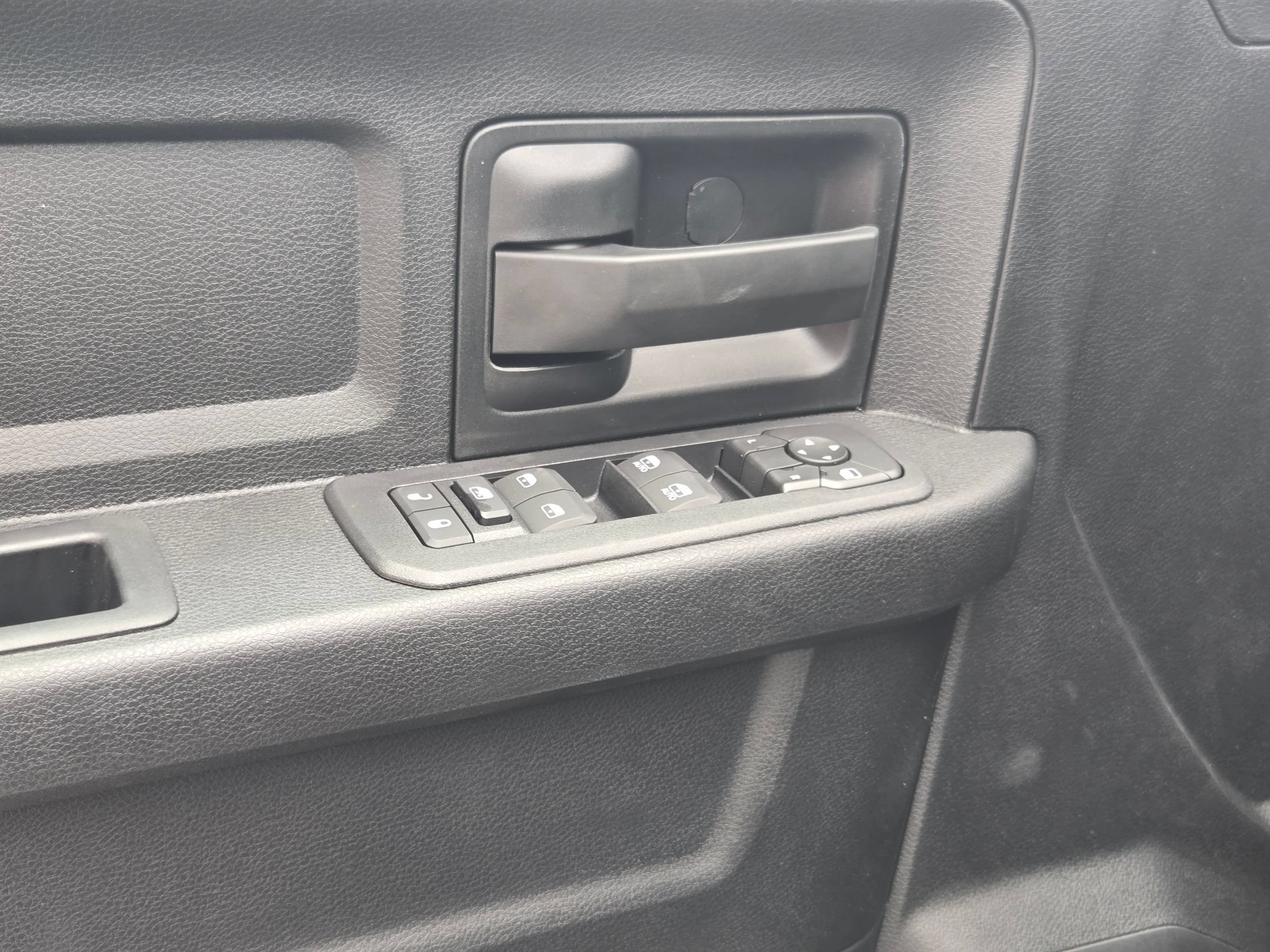 New 2026 RAM 3500 Tradesman AWD/4WD image 19