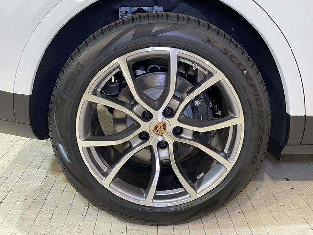 New 2026 Porsche Cayenne AWD/4WD image 11