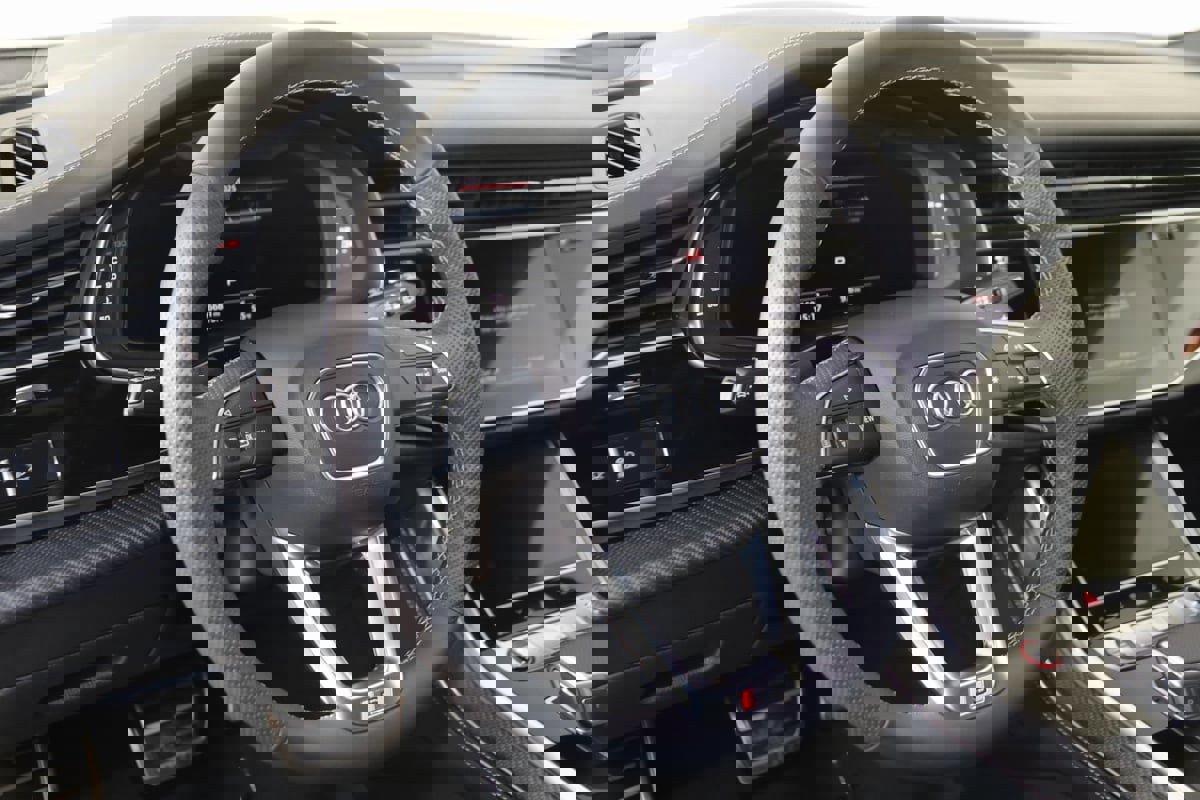 Used 2024 Audi SQ8 Premium Plus image 6