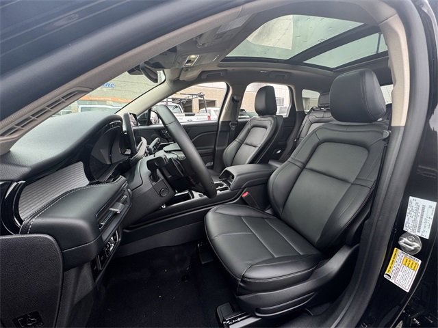 New 2026 Lincoln Corsair Premiere image 38