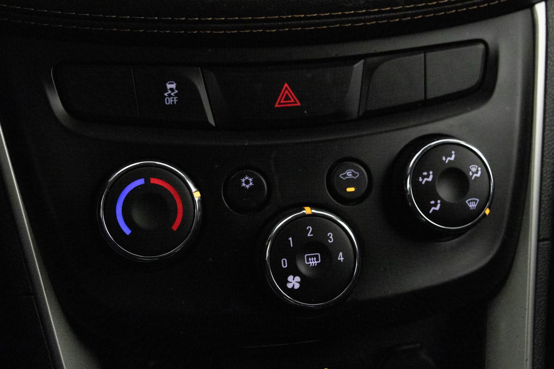 Used 2020 Chevrolet Trax LS w/ Tint and Cruise Package image 23