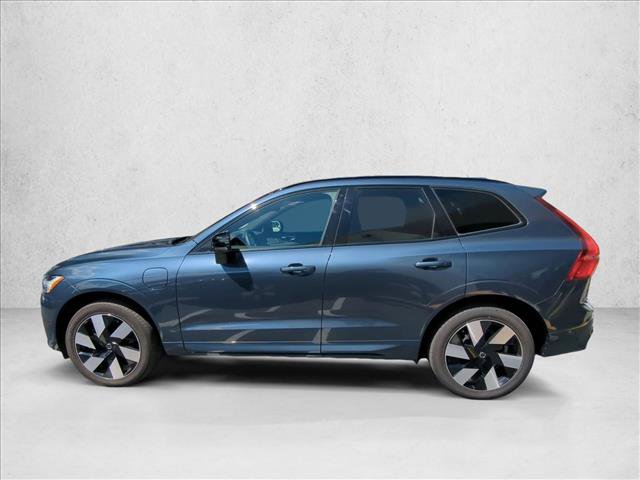 Used 2025 Volvo XC60 T8 Plus w/ Protection Package Premier image 9