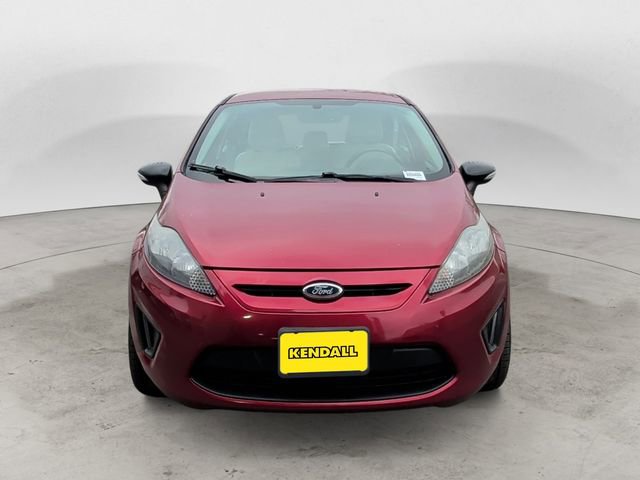 Used 2013 Ford Fiesta Titanium w/ Black Sport Appearance Pkg FWD image 8