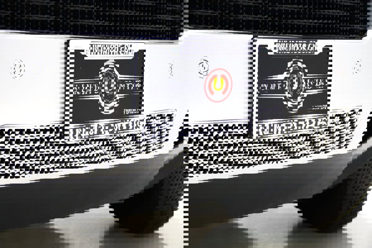 Used 2025 Land Rover Defender 110 S image 26