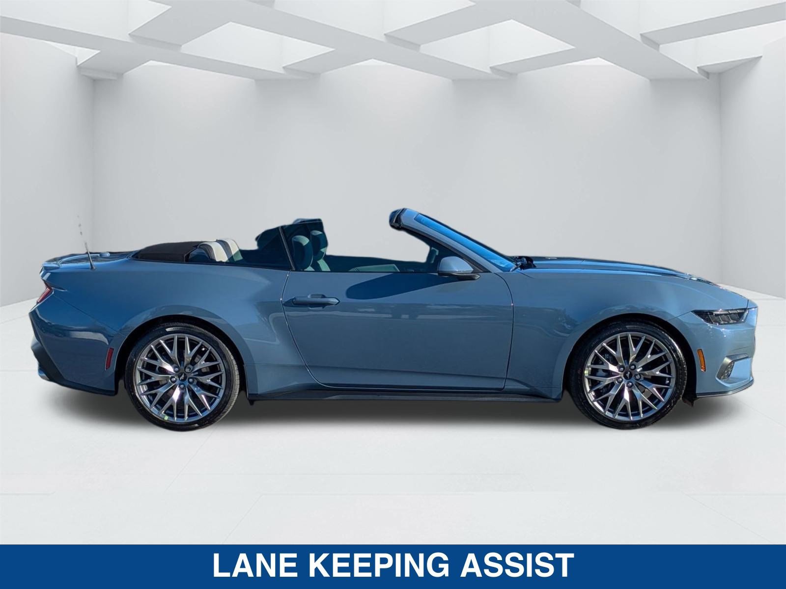 New 2025 Ford Mustang Premium video 3