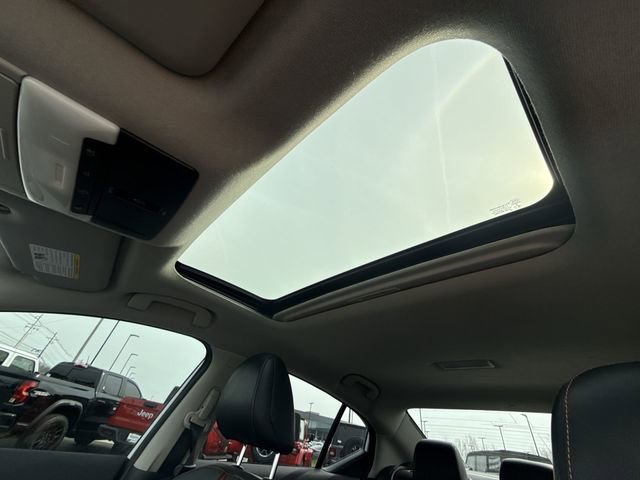 Used 2020 Nissan Sentra SR w/ Premium Package image 21