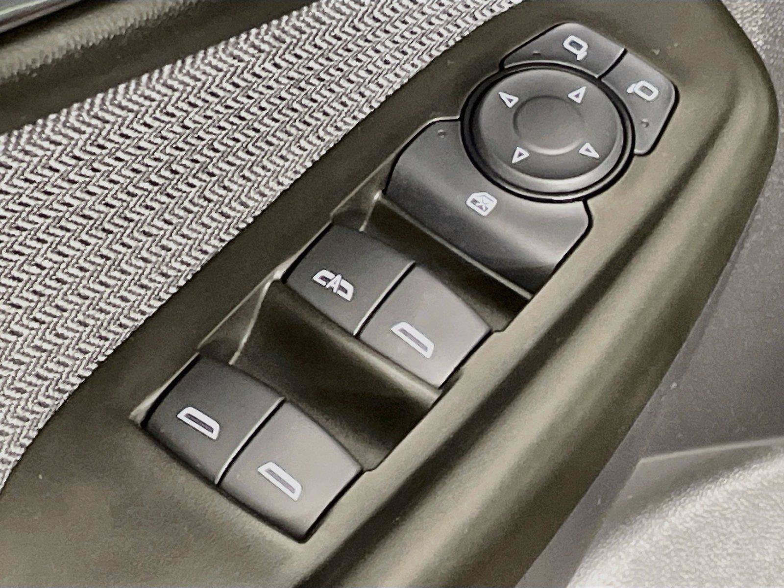 Used 2025 Chevrolet TrailBlazer LT AWD/4WD image 19